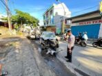 penampakan-minibus-yang-tabrak-2-tukang-sapu-jalan-hingga-tewas-di-makassar_43.jpeg