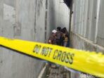 penemuan-mayat-dalam-karung-di-gng-pemukiman-warga-bandung_43.jpeg
